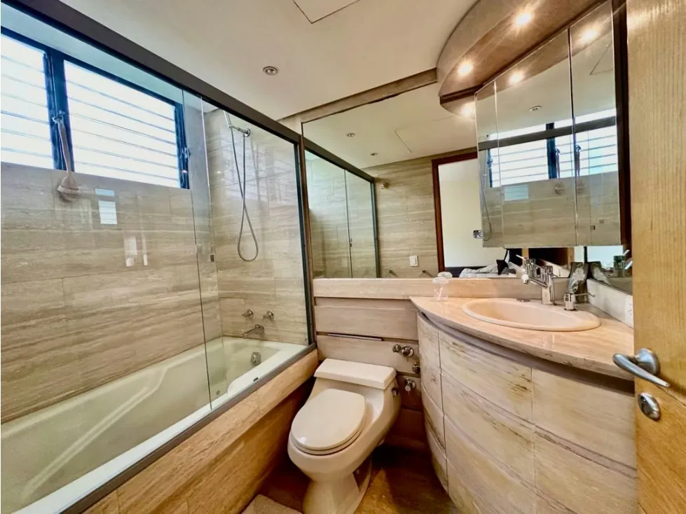 Se vende PH 1.100m2 6h+2s+ch/7b/7p Colinas de Valle Arriba - 26
