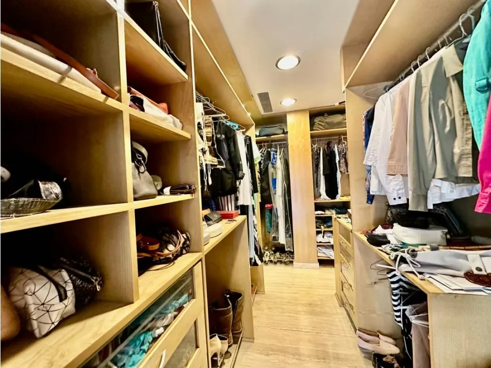 Se vende PH 1.100m2 6h+2s+ch/7b/7p Colinas de Valle Arriba - 35