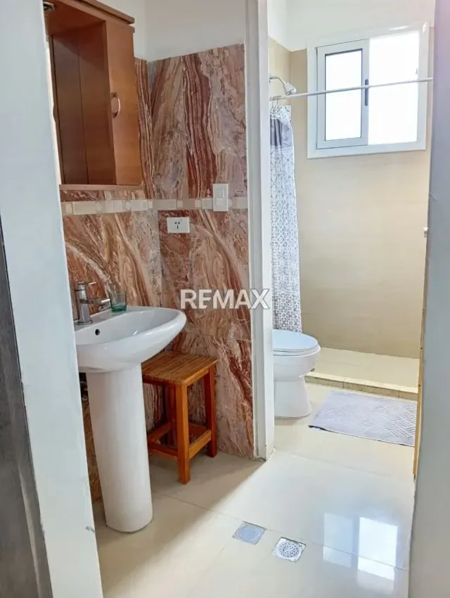 EN VENTA APARTAMENTO RES. MONREALE URB. LAS CHIMENEAS - 13