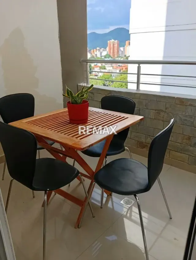 EN VENTA APARTAMENTO RES. MONREALE URB. LAS CHIMENEAS - 6