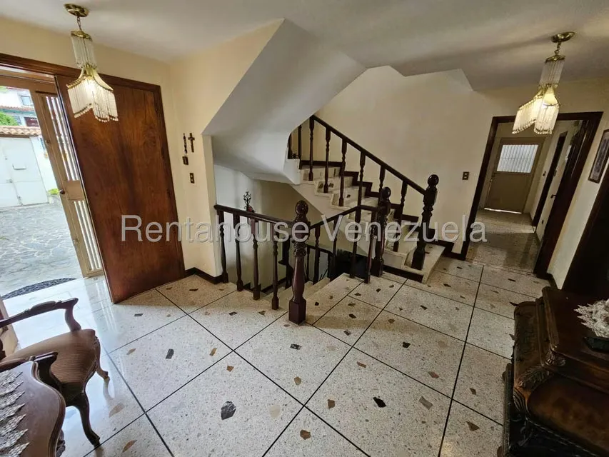 Casa (Multipes Niveles) en Venta en Prados del Este, Distrito Metropolitano - 14