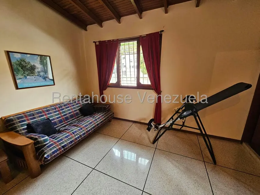 Casa (Multipes Niveles) en Venta en Prados del Este, Distrito Metropolitano - 27