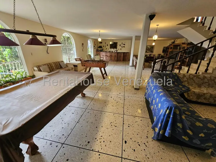 Casa (Multipes Niveles) en Venta en Prados del Este, Distrito Metropolitano - 42