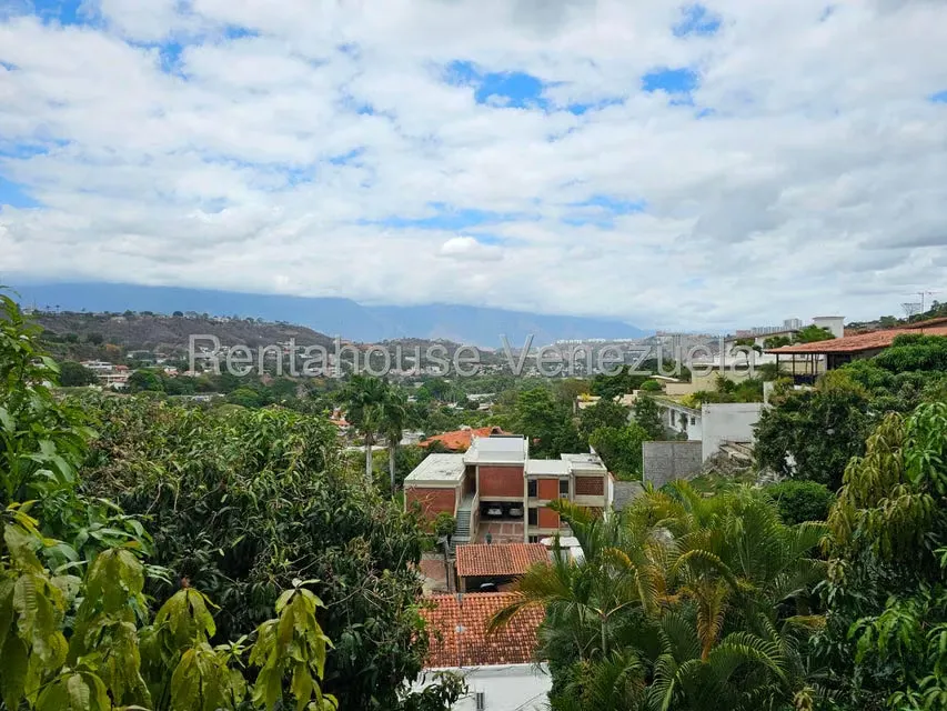 Casa (Multipes Niveles) en Venta en Prados del Este, Distrito Metropolitano - 53
