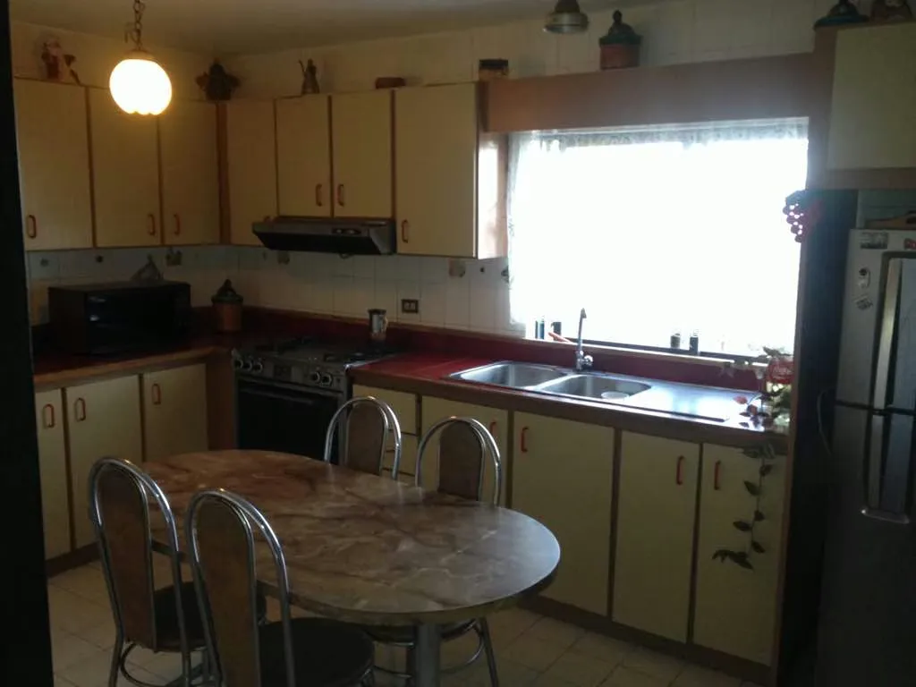 VENTA CASA SAN ANTONIO DE LOS ALTOS 261 m2 4h+s/4b+s/10p - 5