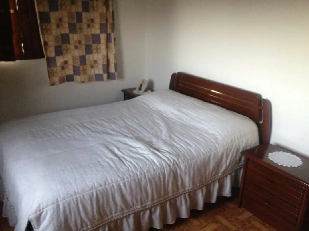 VENTA CASA SAN ANTONIO DE LOS ALTOS 261 m2 4h+s/4b+s/10p - 8