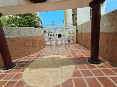 Se Vende Apartamento Daydimariam. Bella Vista. Maracaibo - 2