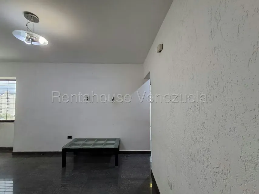 Apartamento (1 Nivel) en Alquiler en La Granja, Carabobo - 11