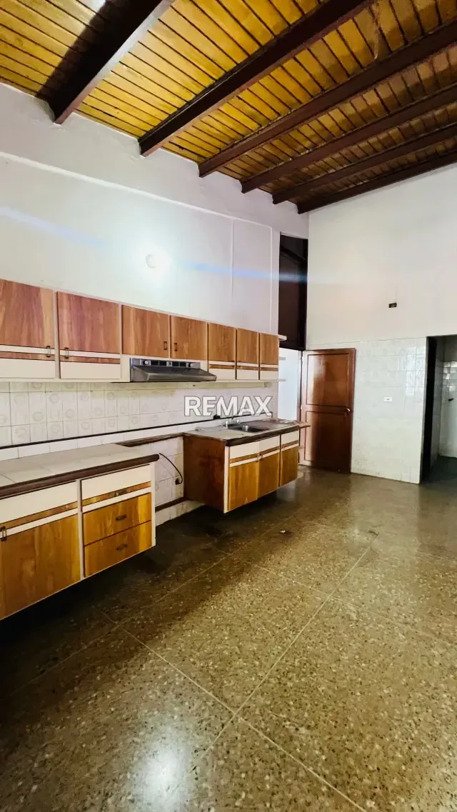 En venta Pent House de 181,5m2 en el sector centro de Acarigua - 2