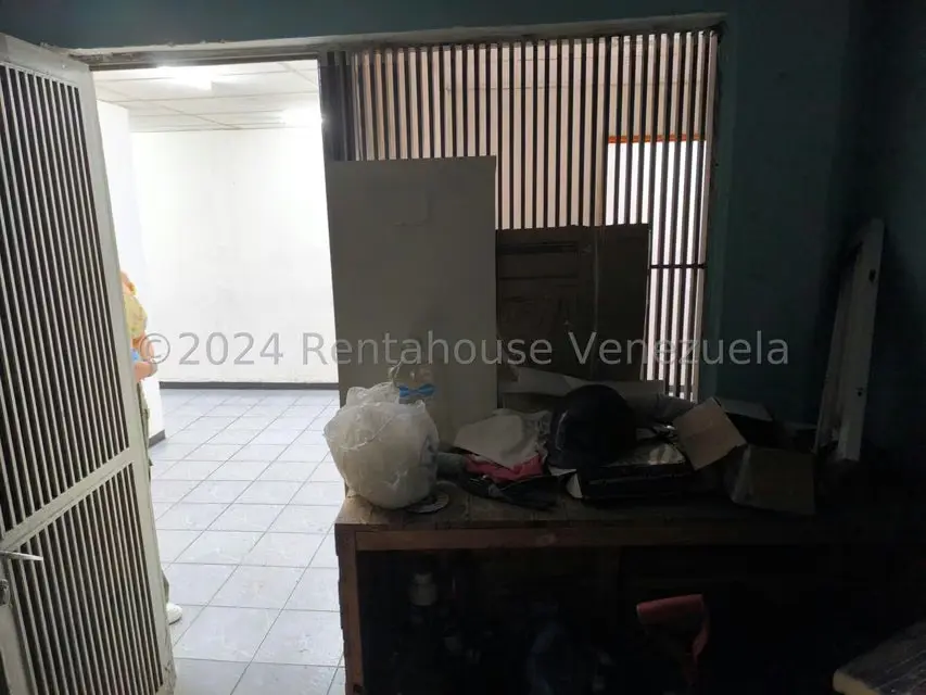 Oficina en Alquiler en Parroquia La Candelaria, Distrito Metropolitano - 12