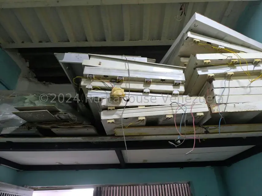 Oficina en Alquiler en Parroquia La Candelaria, Distrito Metropolitano - 17