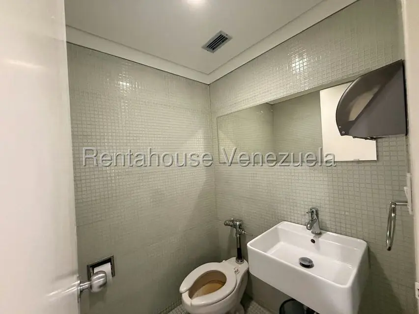 Local Comercial en Venta en La Lagunita Country Club, Distrito Metropolitano - 28