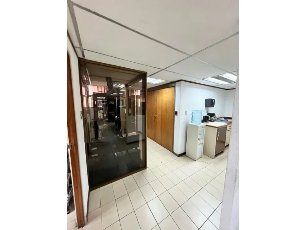 Vendo edificio industrial 1900m2 La Urbina 9407 - 11