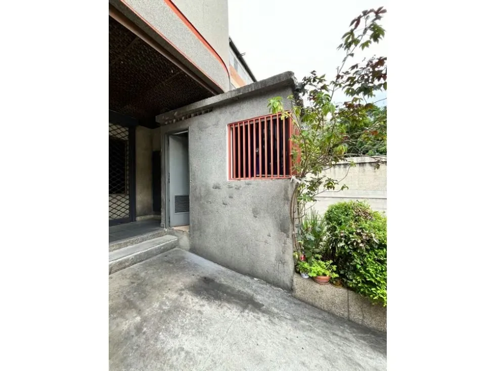 Vendo edificio industrial 1900m2 La Urbina 9407 - 27