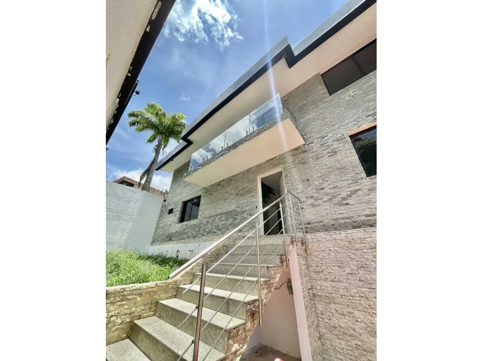 Se vende casa 600 m2 4h+s/3.5b+s/10p Clna de Los Chaguaramos - 20
