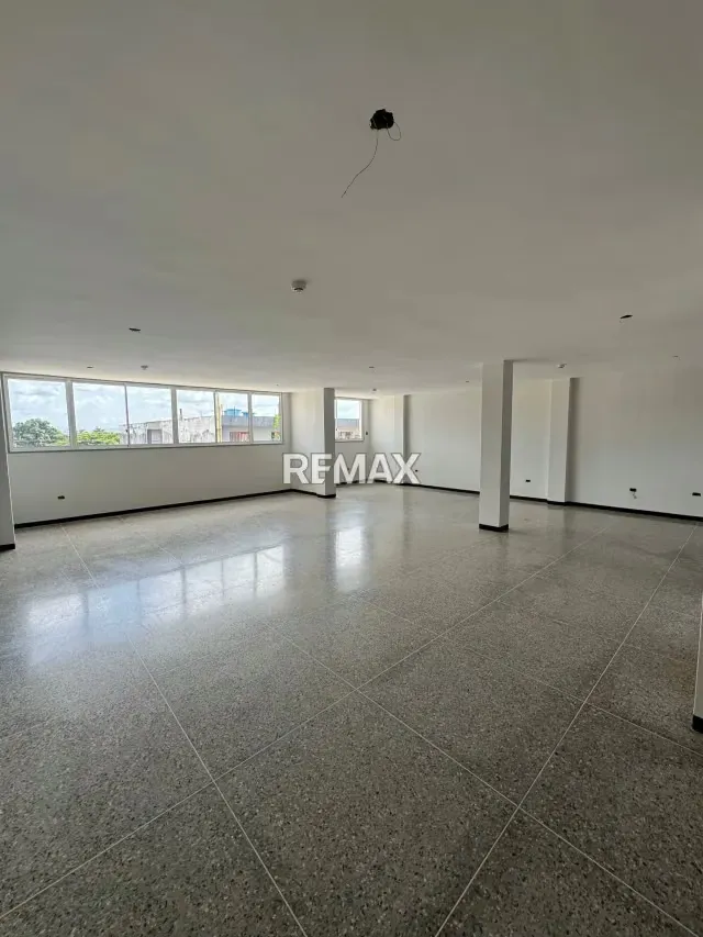 EDIFICIO EN VENTA - 11
