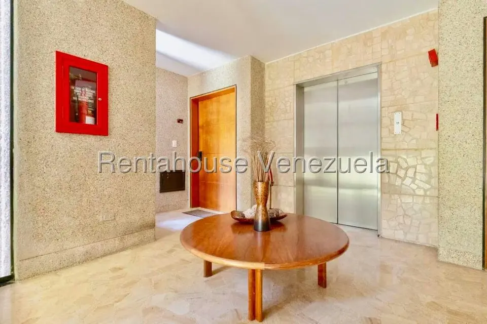 Apartamento (1 Nivel) en Venta en Alto Hatillo, Distrito Metropolitano - 4