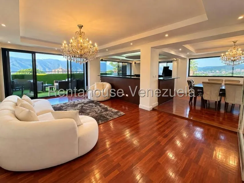 Apartamento (1 Nivel) en Alquiler en Colinas de Bello Monte, Distrito Metropolitano - 2
