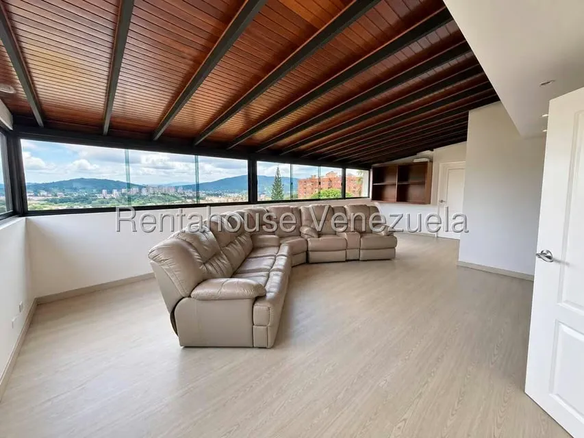Apartamento (1 Nivel) en Alquiler en Colinas de Bello Monte, Distrito Metropolitano - 8