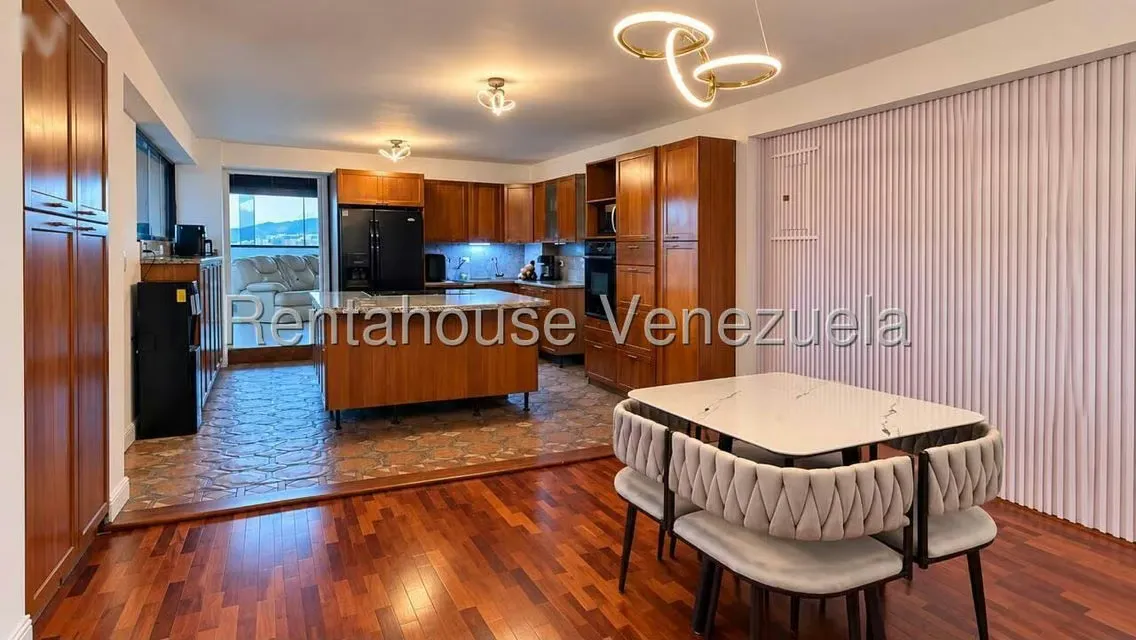Apartamento (1 Nivel) en Alquiler en Colinas de Bello Monte, Distrito Metropolitano - 9