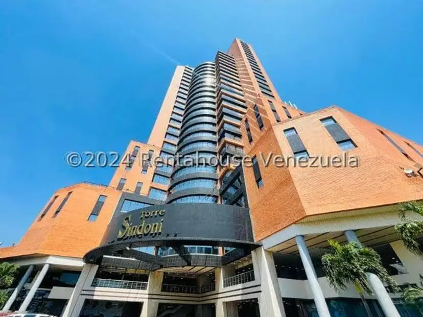 Comercial (Oficina) en Alquiler en Avenida Bolivar, Aragua