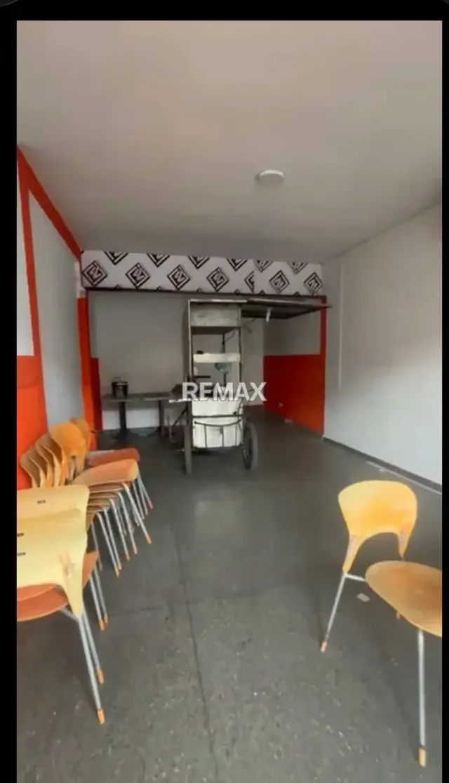 ¡EN ALQUILER LOCAL COMERCIAL !