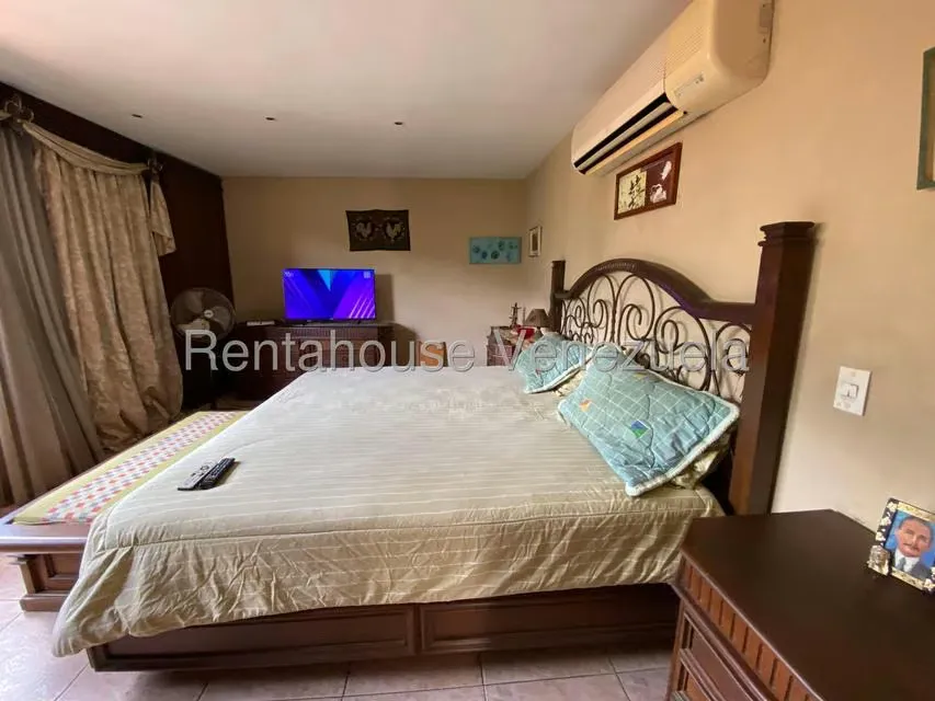 Apartamento (Duplex) en Venta en Campo Alegre, Distrito Metropolitano - 19