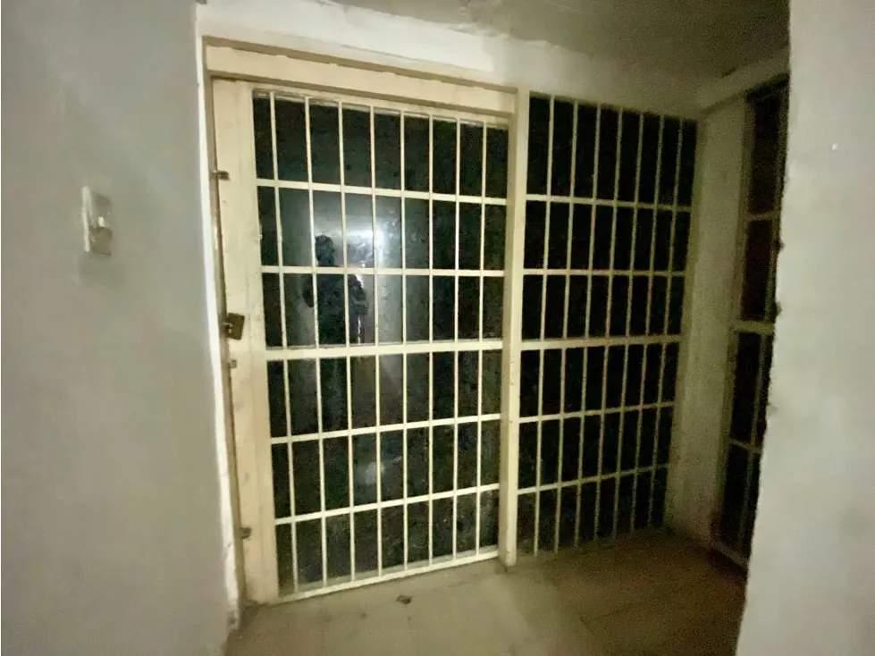 LOCAL ALQUILER EN LOS DOS CAMINOS PB CON 60 M2, 1 BAÑO Y DEPOSITO - 9