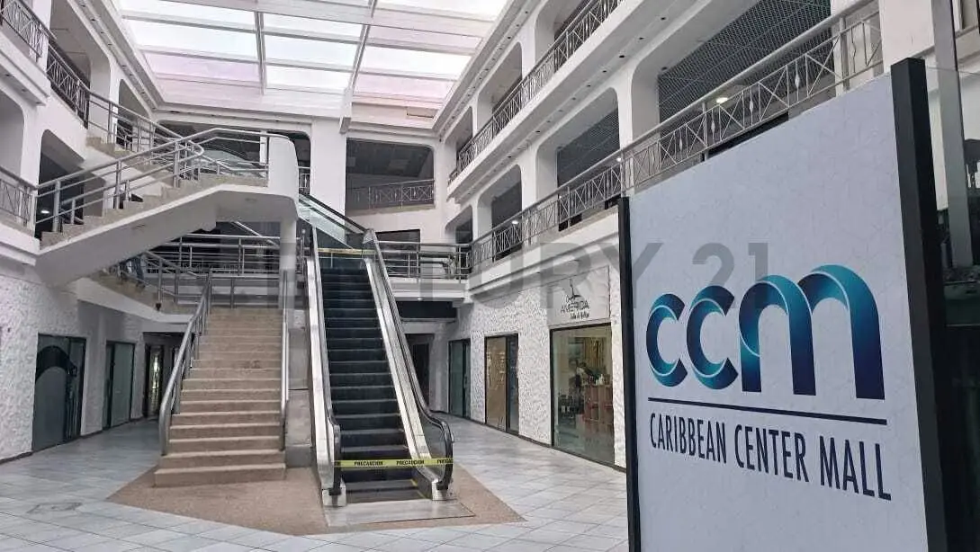 Local comercial en el centro comercial CCM en venta