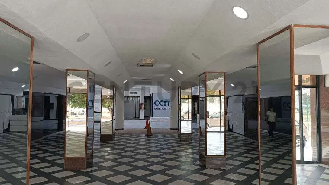 Local comercial en el centro comercial CCM en venta - 15