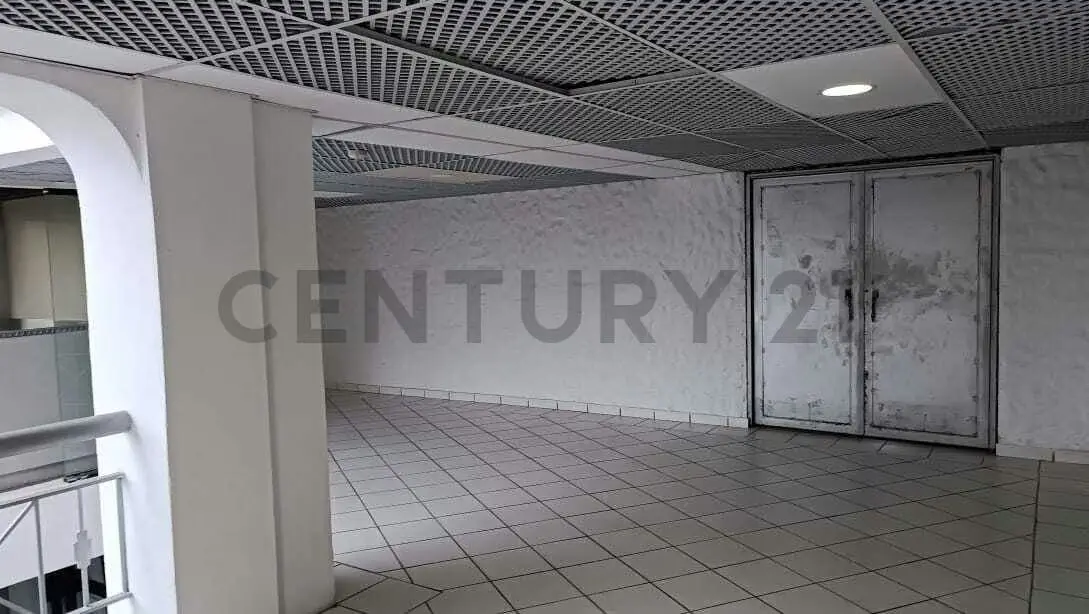Local comercial en el centro comercial CCM en venta - 24