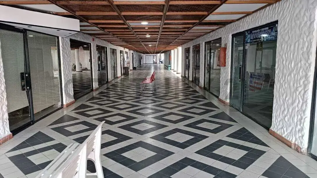 Local comercial en el centro comercial CCM en venta - 5