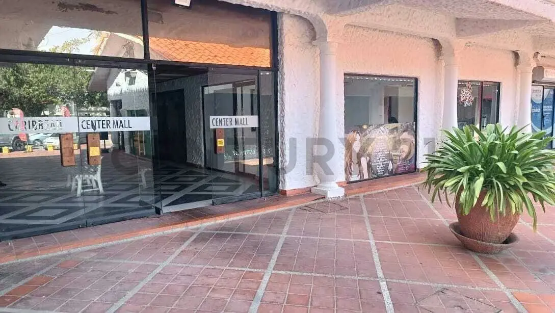 Local comercial en el centro comercial CCM en venta - 9