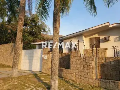Casa en Alquiler Urb. El Castaño