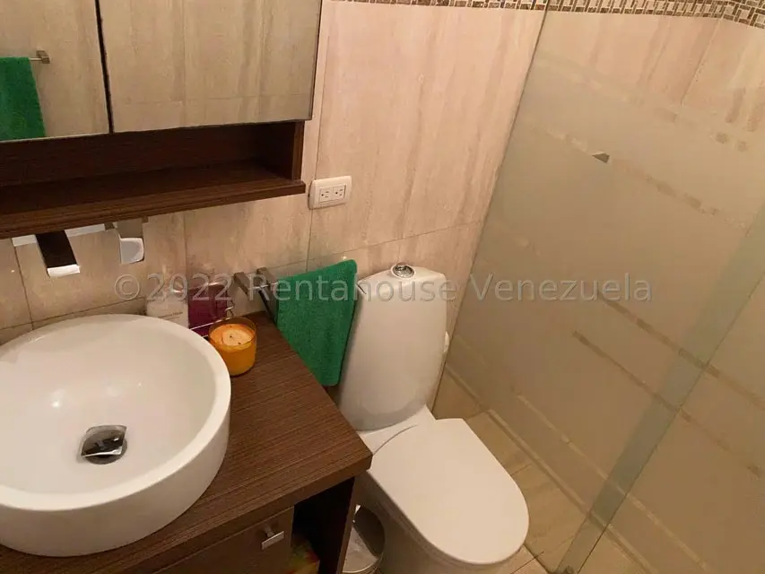 Apartamento (1 Nivel) en Venta en Oripoto, Distrito Metropolitano - 12