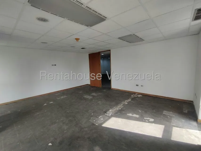 Oficina en Venta en Los Palos Grandes, Distrito Metropolitano - 4