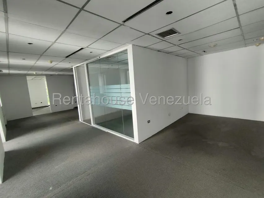 Oficina en Venta en Los Palos Grandes, Distrito Metropolitano - 10