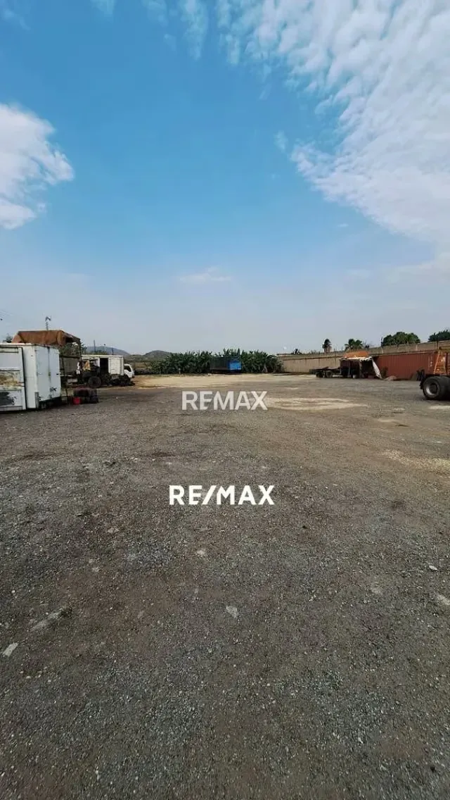 Terreno ComercialIndustrial