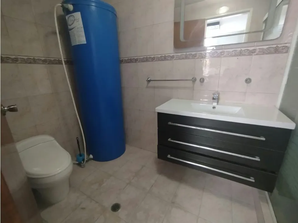 Casa Comercial en alquiler en La Trinidad (Galpón y oficinas) - 15