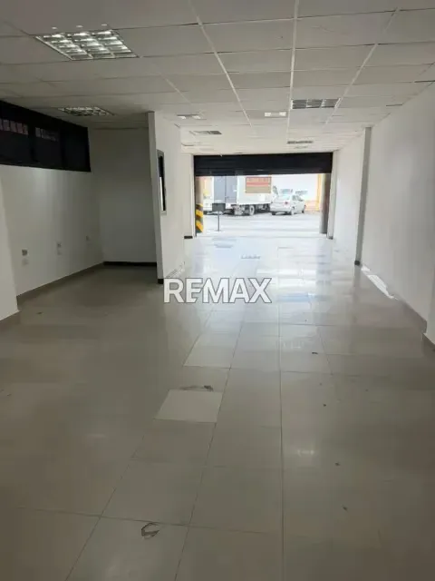 Local en Alquiler en el Centro de Barquisimeto a Pie de Calle - 2