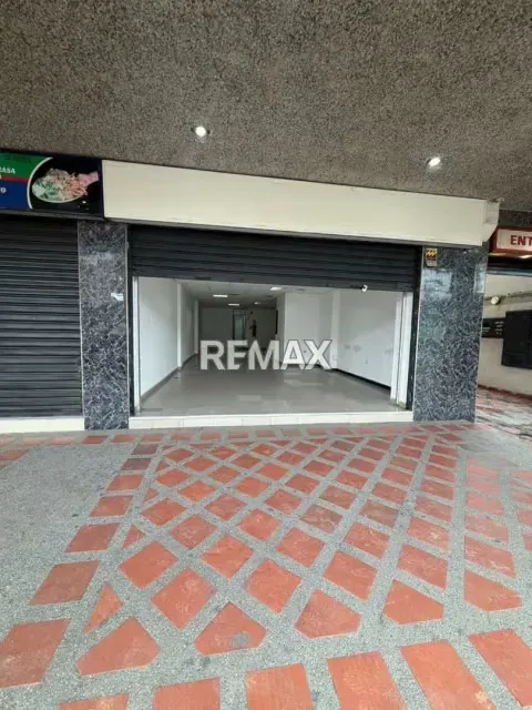 Local en Alquiler en el Centro de Barquisimeto a Pie de Calle - 3