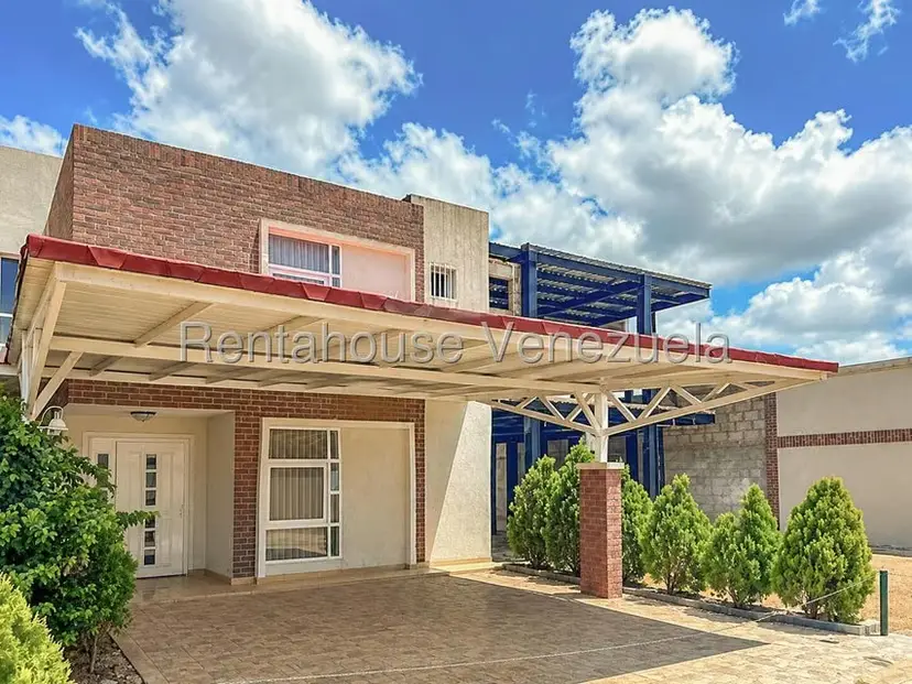 Townhouse (1 Nivel) en Venta en Punta Cardon, Falcon