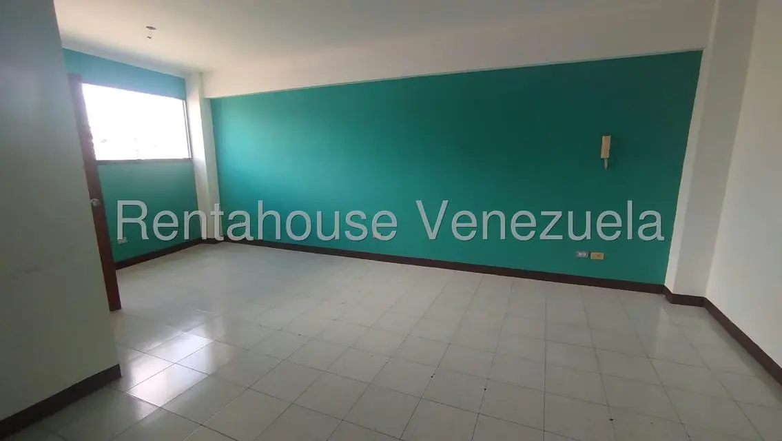 Oficina en Alquiler en Municipio Guaicaipuro, Miranda - 4