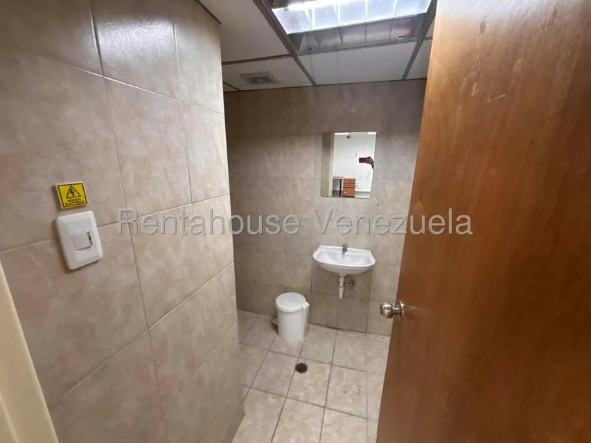 Local Comercial en Alquiler en Del Este, Lara - 14