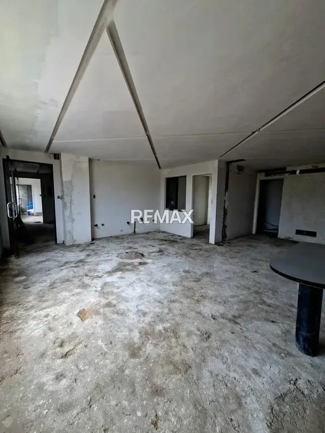 Exclusiva Oficina de 285 m² en Venta – Centro Empresarial Pineda y Pineda, Lechería - 3