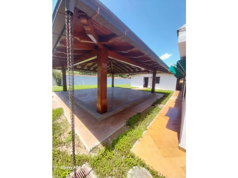 CASA EN VENTA/ALQUILER DE UN SOLO NIVEL EN CAURIMARE de 1096m2 - 29