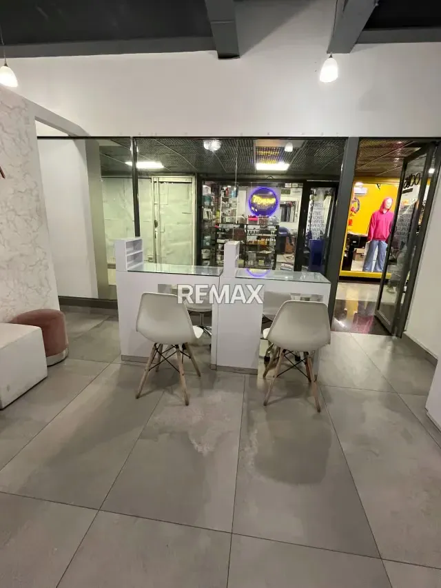 Local comercial en alquiler Plaza Las Americas Etapa 1 Nivel Oro - 5