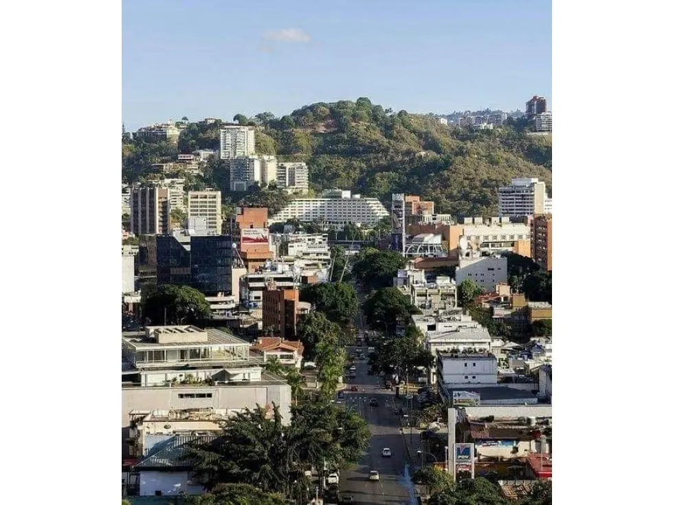 Vendo edificio 1214m2 Las Mercedes 1516