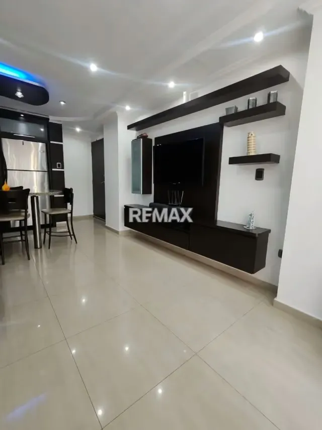 Apartamento en venta Urb. Villas Geica - 2