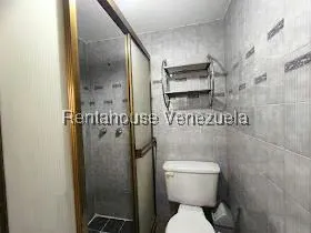 Apartamento (1 Nivel) en Alquiler en Parroquia La Candelaria, Distrito Metropolitano - 3